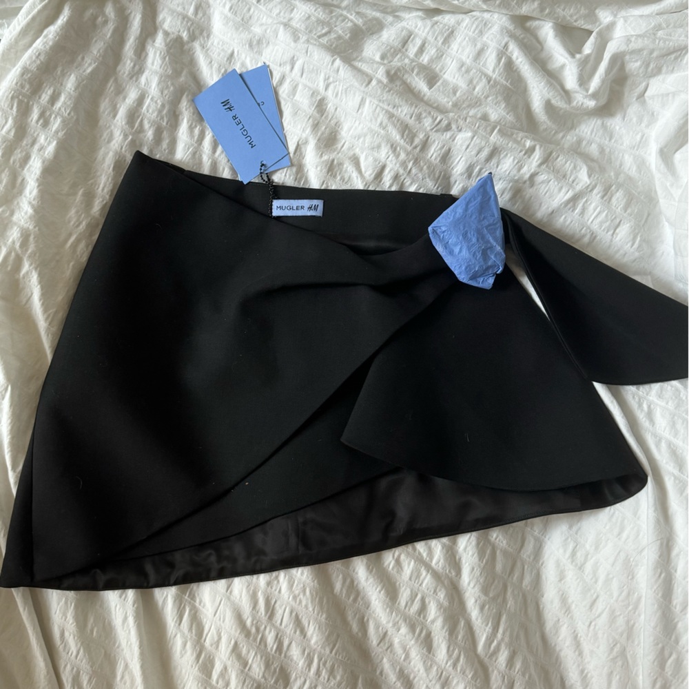 H&M x Thierry Mugler structured wool mini skirt BNWT size 0